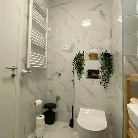 Bozur/peony Apartmán *